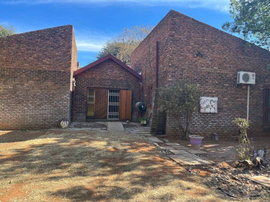 4 Bedroom Property for Sale in Kuruman Northern Cape